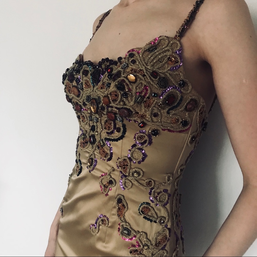 Mandalay Hand Embroidered Size 2 Evening dress !!